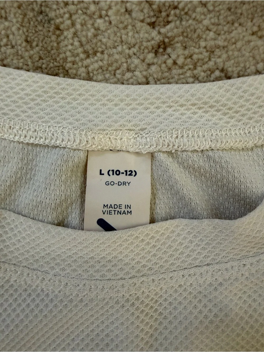 Girls Old Navy Long Sleeve Go-Dry Top